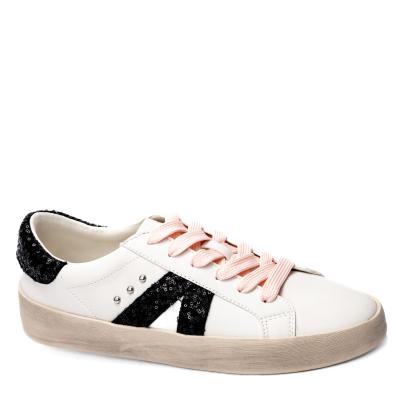 Sneakers - No Chaser