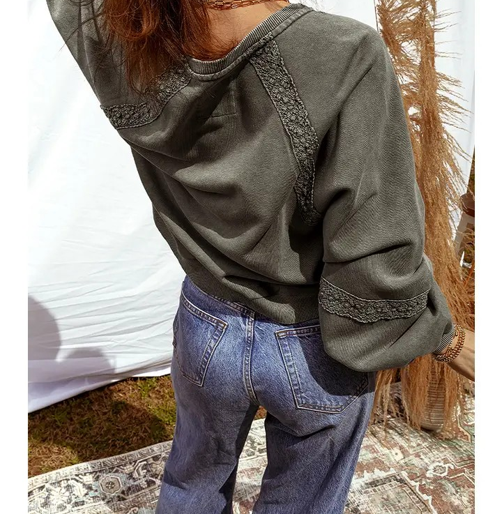 Sweatshirt with Lace Detail - Jungle Green