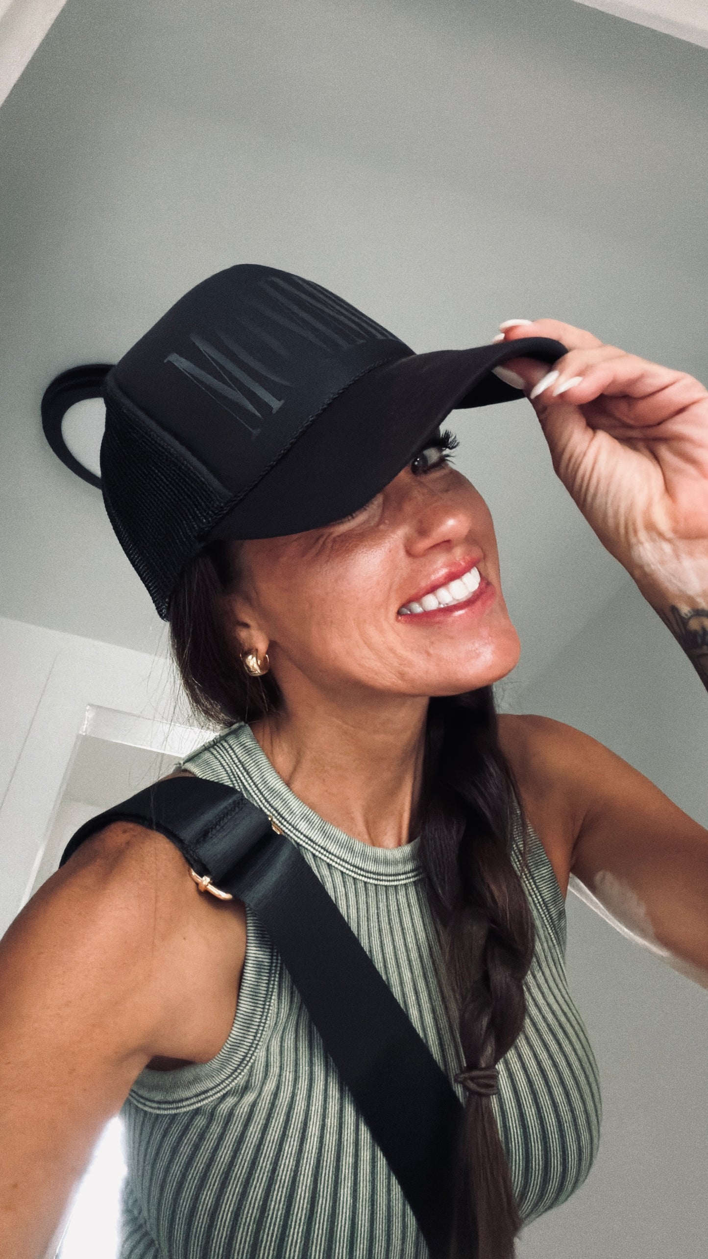 Trucker Hat - Mommin - Black