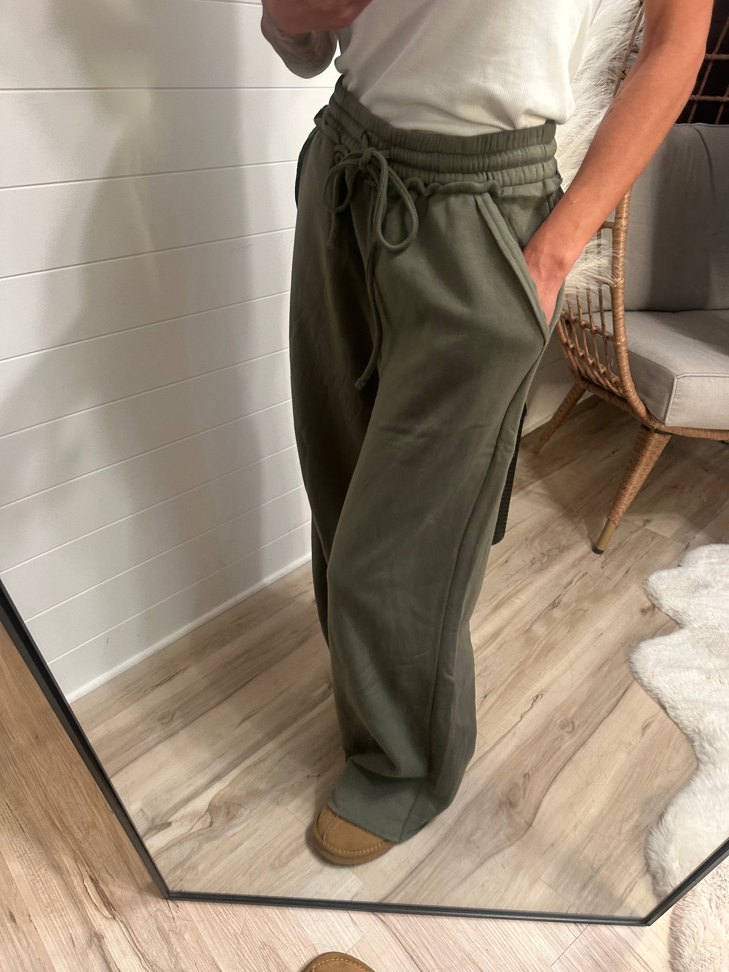 Fleece Pants - Light Olive