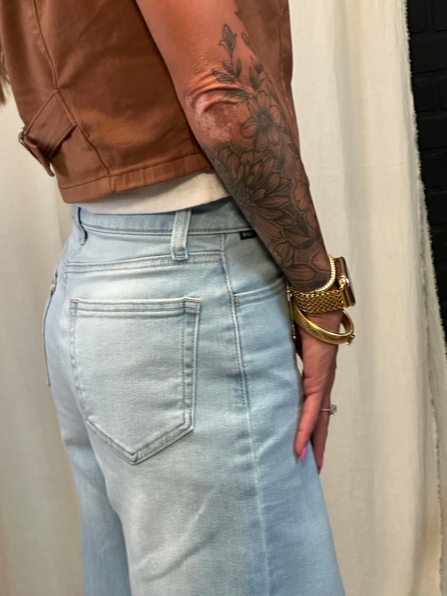 Wide Leg Jeans - Light Denim