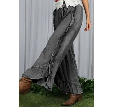 Chambray Jeans with Ruffled Hem - Washed Black