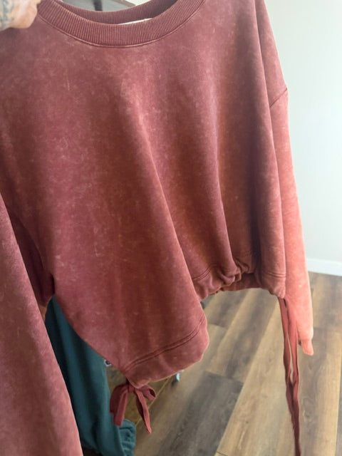 Sweatshirt with Cinched Waist - Wine