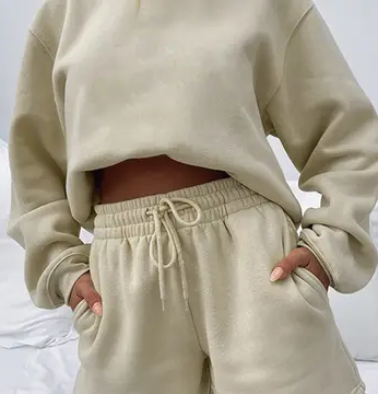 Sweatshirt and Shorts Set - Cream