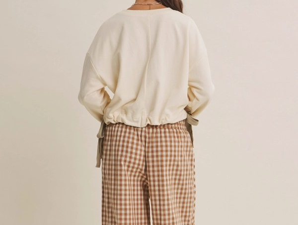 Sweatshirt with Cinched Waist - Vanilla