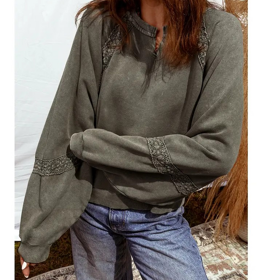 Sweatshirt with Lace Detail - Jungle Green